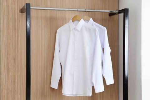 Cách ủi (là) áo sơ mi nhanh, phẳng đẹp chỉ 10 phút