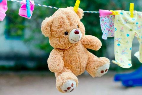 Hướng dẫn các cách giặt gấu bông lớn sạch, thơm tại nhà