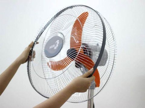 Hướng dẫn cách tháo cánh quạt điện đơn giản tại nhà