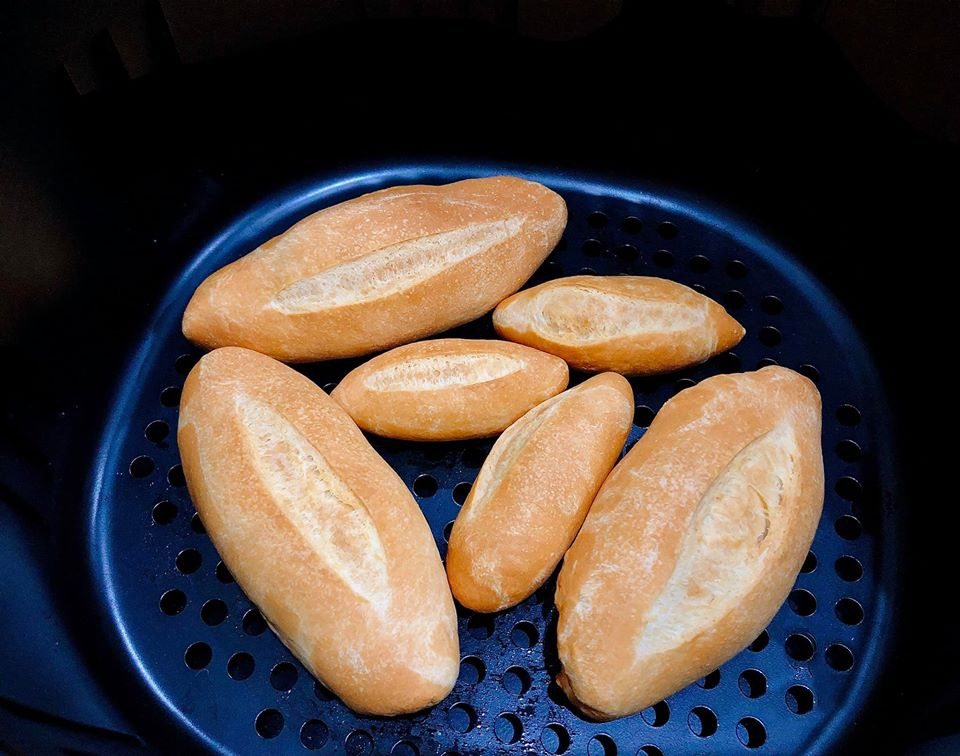 Bí Quyết Làm Bánh Mì Từ Nồi Chiên Không Dầu Khó Cưỡng Tại Nhà