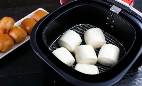 Hấp bánh bao bằng nồi chiên không dầu thơm ngon giòn béo