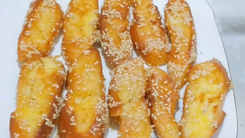 Cách làm bánh mì chiên bơ đường thơm giòn, hấp dẫn tại nhà