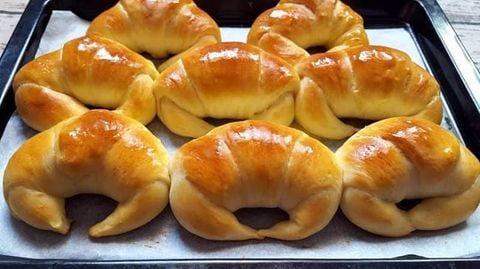 Cách làm bánh mì cua phô mai thơm ngon đơn giản tại nhà