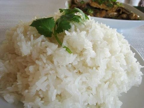 Cách nấu cơm nếp bằng gạo nếp ngon dẻo