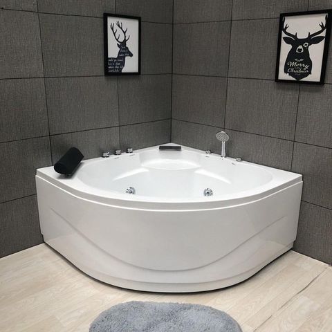 Mẫu bồn tắm nhỏ 1m2 hiện đại, nhỏ gọn, tiện nghi cho phòng hẹp