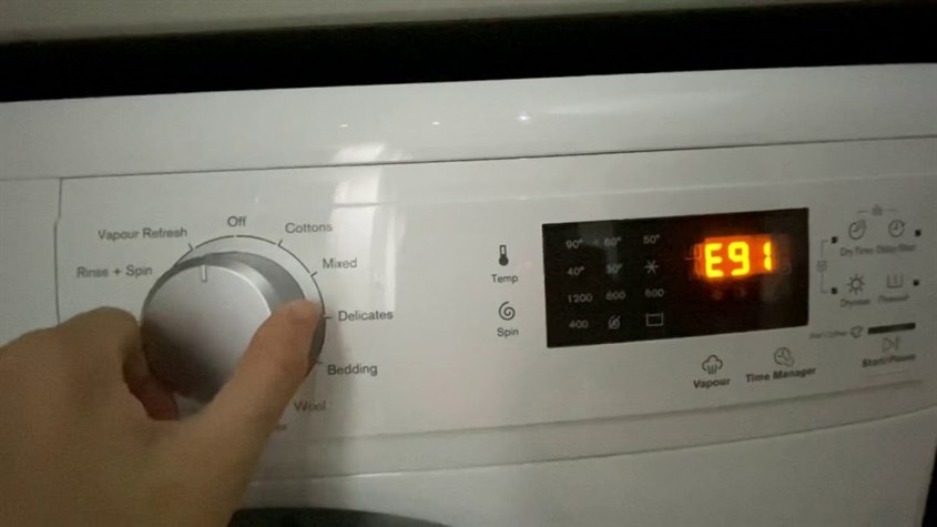 Máy giặt Electrolux báo lỗi E91: Nguyên nhân và cách khắc phục