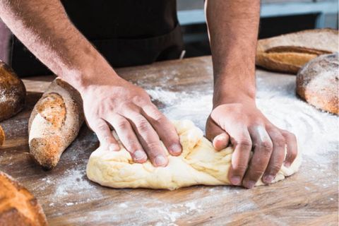 Cách làm bánh mì tại nhà không cần lò nướng thơm ngon nhất