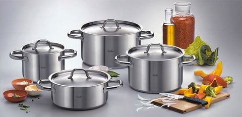 Tại sao xoong nồi thường làm bằng kim loại?