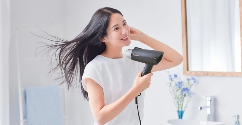 8 Công Dụng Bất Ngờ Của Máy Sấy Tóc Mà Bạn Nên Biết