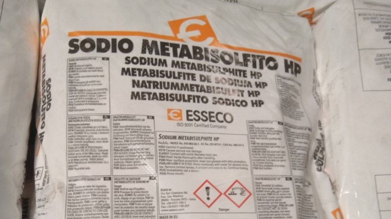 Nước dừa đóng hộp có chứa natri metabisulfite có thời hạn sử dụng từ 4-6 tuần