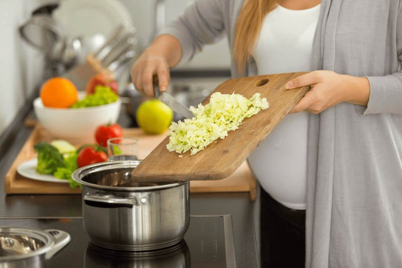 Bếp từ sử dụng an toàn cho mẹ bầu