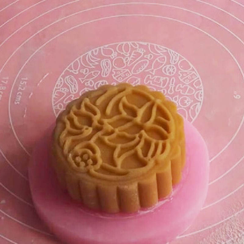 Tạo hình cho bánh trung thu không nhân