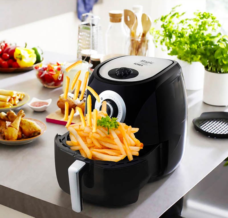 Chiên khoai tây với nồi chiên không dầu ở nhiệt độ thấp hơn 180 độ C