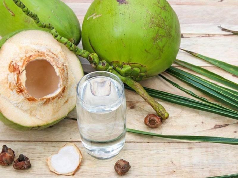 Nước dừa giúp đẹp da