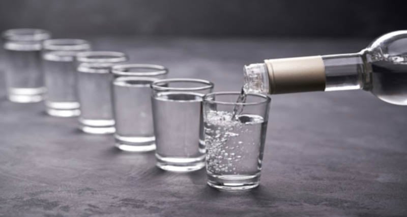 Cách trị áo thâm kim bảng rượu tẩy