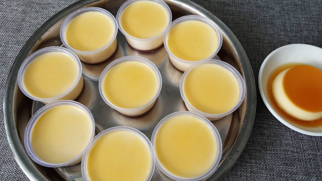 Lấy bánh ra và thưởng thức