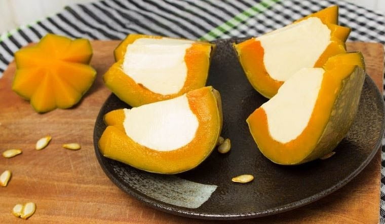 Bánh flan bí đỏ