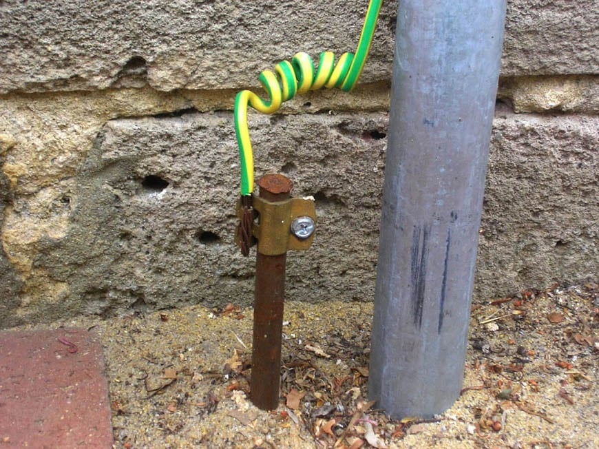 Các bước để lắp đặt hệ thống dây tiếp đất