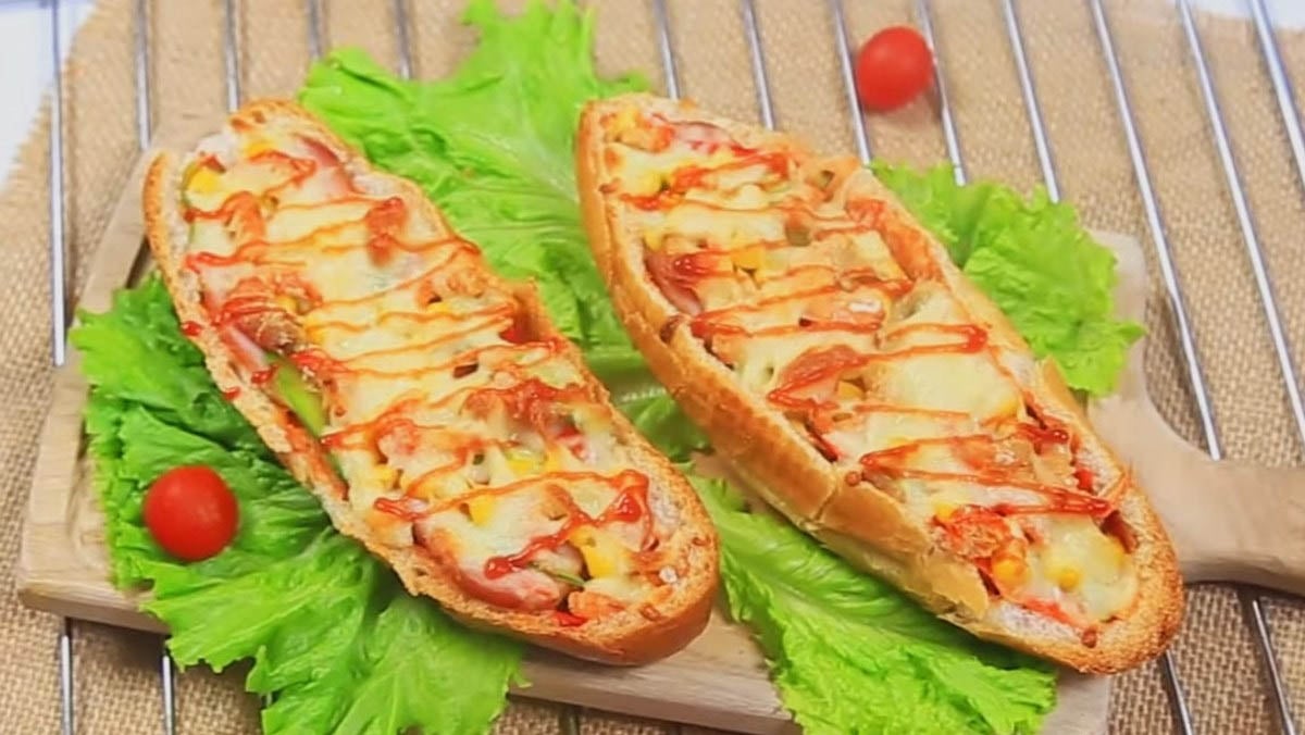 Cách làm pizza đế bánh mì đơn giản, ngon miệng tại nhà - Hướng dẫn chi tiết