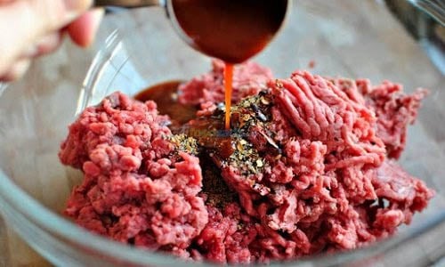 Làm sốt ướp để thịt đậm đà hơn
