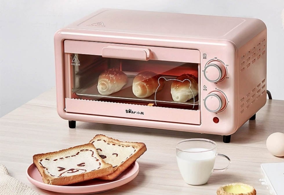 Lò nướng Bear 11L nhỏ gọn, tiện lợi
