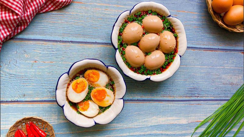 Chuẩn bị nguyên liệu để thực hiện trứng ngâm tương