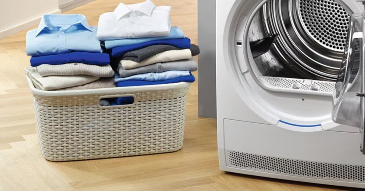 Máy sấy bơm nhiệt 8kg Electrolux EDH803J5SC