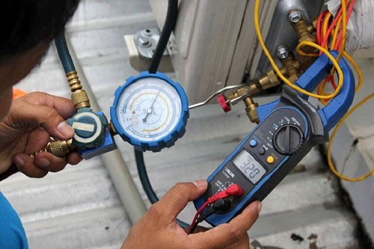 Xử lý tình trạng bật điều hòa không lên do động cơ bên trong