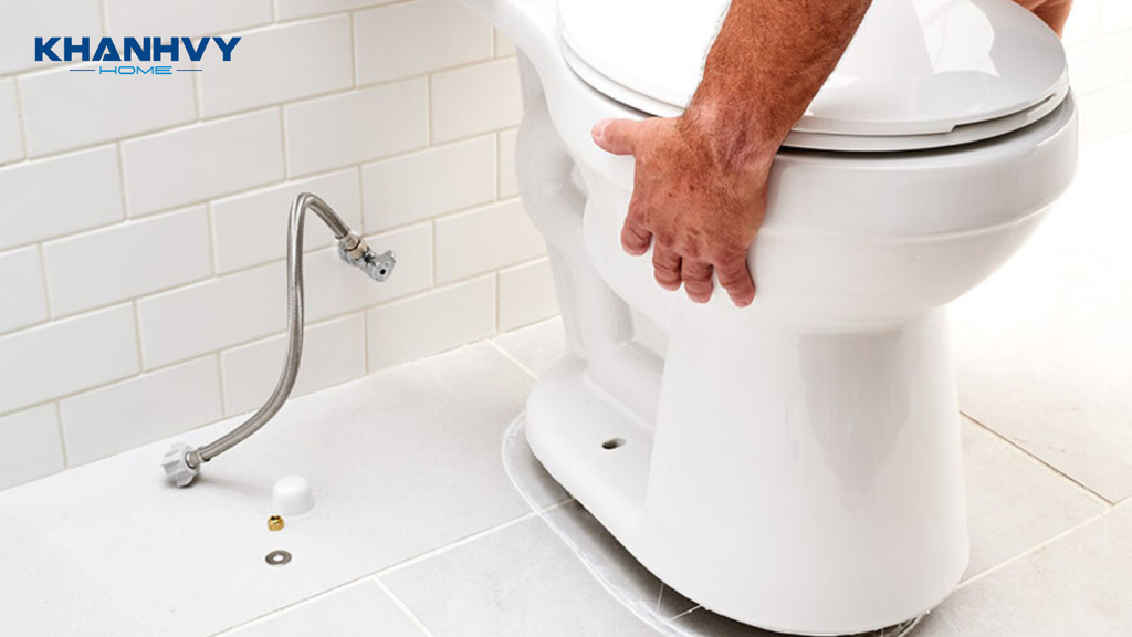 Đặt bồn cầu vào vị trí chính xác