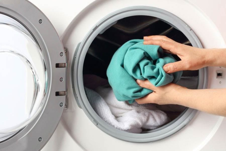Phân loại và sắp xếp quần áo