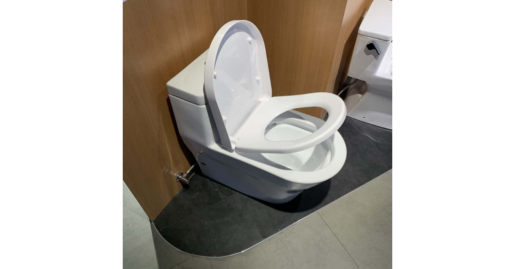 Bàn cầu hai khối TOTO CS761PDT5 nắp TC384CVK