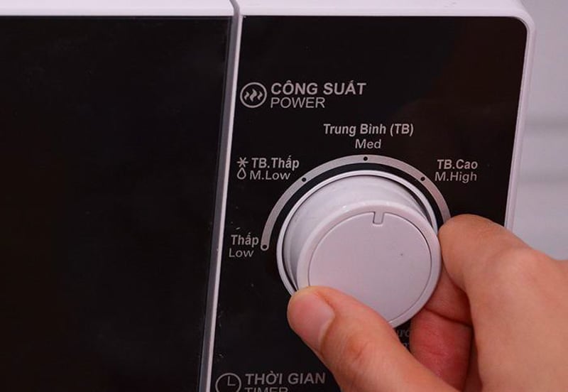 Đặt công suất trung bình cho lò vi sóng