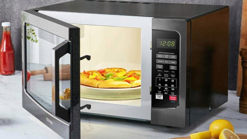 Cần đặt thức ăn vào lò đúng cách