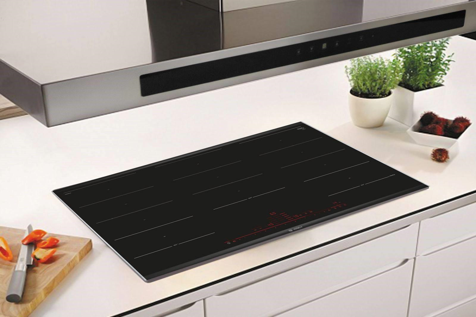 Bếp điện từ Bosch với công suất mạnh mẽ giúp tiết kiệm thời gian chế biến thức ăn
