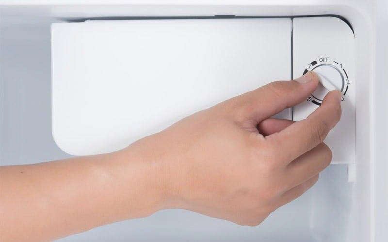 Điều chỉnh nhiệt độ thích hợp sẽ giúp cho quá trình bảo quản thực phẩm được tốt hơn 