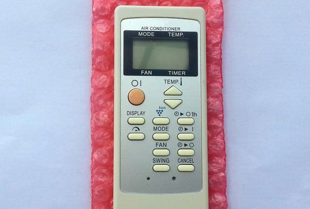 Điều khiển không hoạt động khi bị hỏng mắt thần