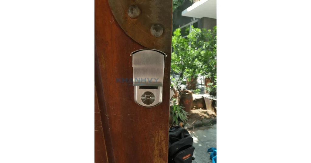 Sản phẩm khóa cổng vân tay PHGlock FE38-SC |A sở hữu thiết kế sang trọng và hiện đại thích hợp với mọi loại cổng