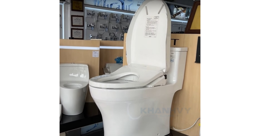 Bàn cầu vệ sinh một khối TOTO MS885DW11 với thiết kế thân kín cùng các tiện ích thông minh