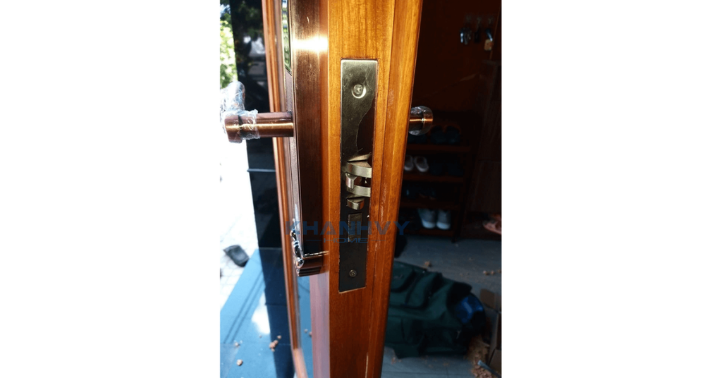 Sản phẩm khóa điện tử PHGlock KR6135CR