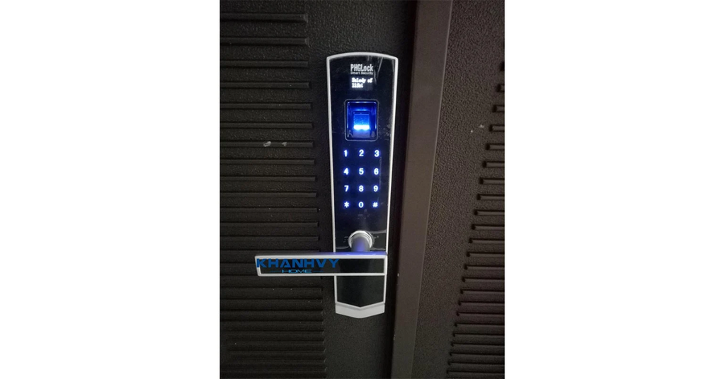 Sản phẩm khóa vân tay PHGlock FP3308S-W Remote chống trầy xước và đảm bảo được độ bền với chất liệu hợp kim cao cấp