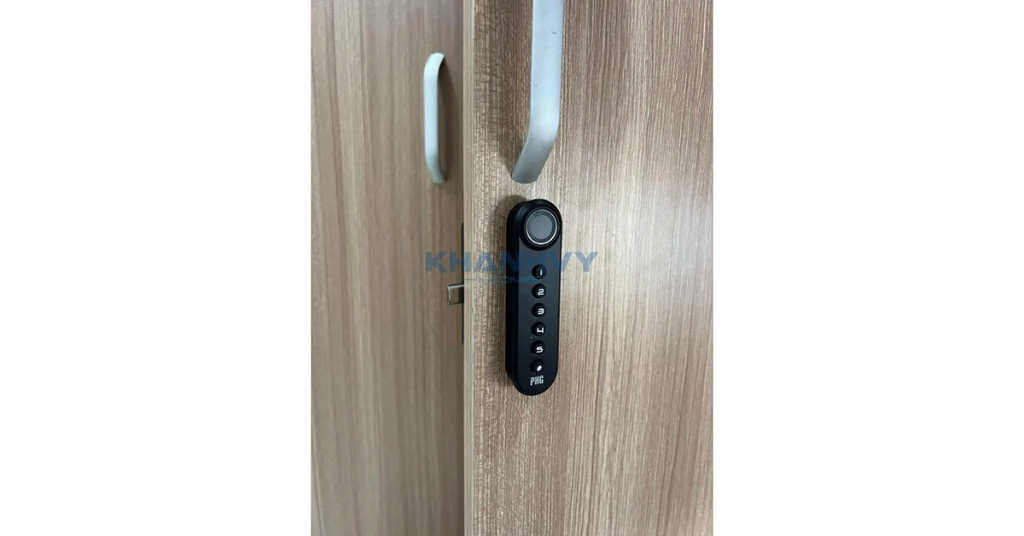 Hình ảnh minh họa sản phẩm khóa tủ vân tay PHGlock CLF9021-B
