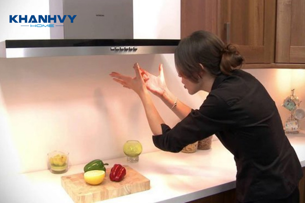Máy hút mùi giá rẻ, giải pháp tiết kiệm cho căn bếp hiện đại