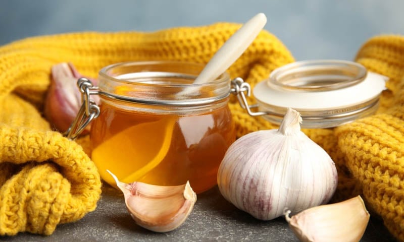 Tỏi ngâm mật ong để lâu có tốt không?