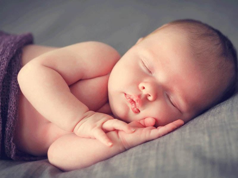 Nhiệt độ điều hòa phù hợp với trẻ sơ sinh là từ 28-29 độ C