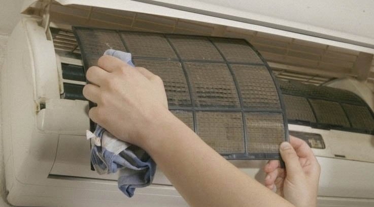 Nên vệ sinh điều hòa theo định kỳ để có một không gian lành mạnh