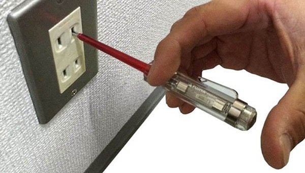 Nồi chiên không vào điện khi nguồn điện không đủ