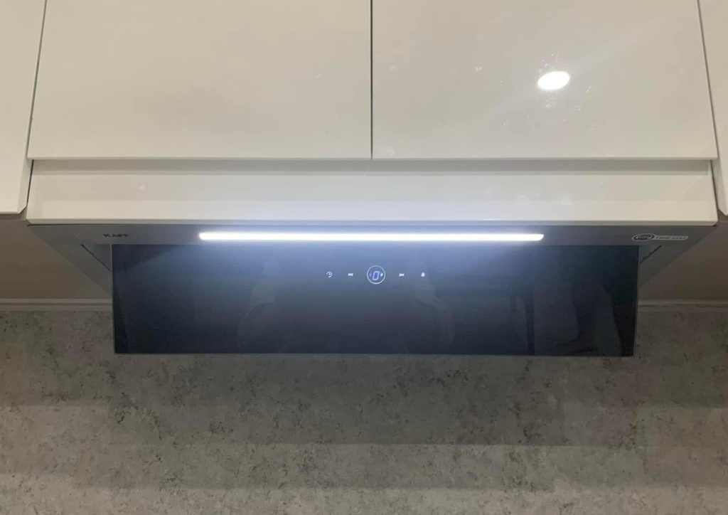 Máy KAFF KF-BI80PR được trang bị đèn LED dài, tạo ánh sáng tự nhiên