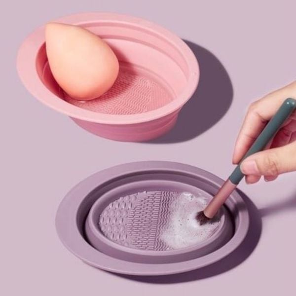 VỆ SINH DỤNG CỤ MAKEUP CÓ CẦN THIẾT KHÔNG?!