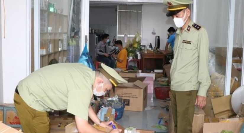 đồ họa miêu tả hàng giả hàng kém chất lượng