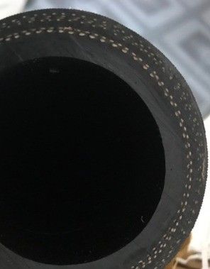 Cách phân biệt giữa ống cao su bố vải và ống cao su bố thép